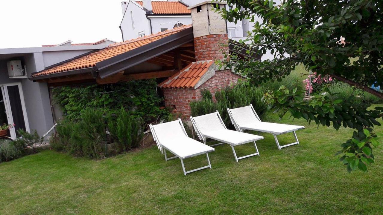 Apartments With A Parking Space Nin, Zadar - 13571 외부 사진