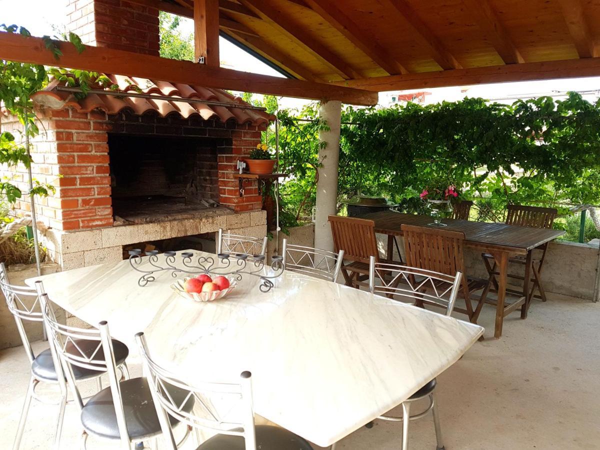 Apartments With A Parking Space Nin, Zadar - 13571 외부 사진