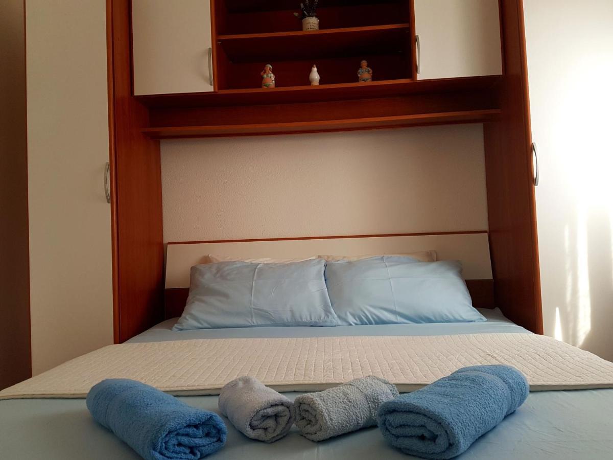 Apartments With A Parking Space Nin, Zadar - 13571 외부 사진